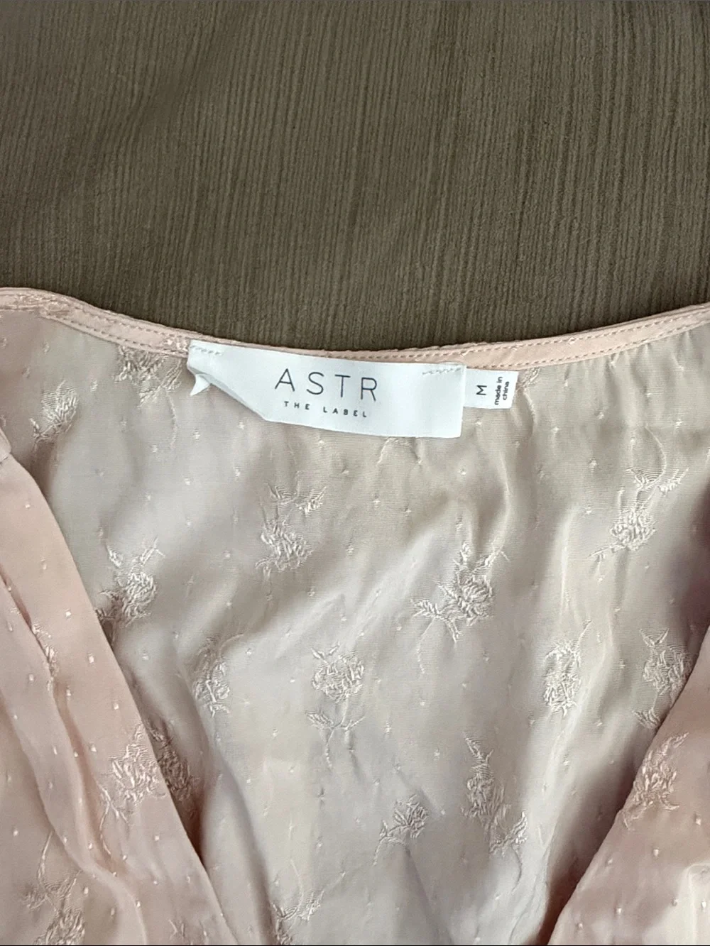 ASTR Pale Blush Puff-Sleeve Button Front Blouse